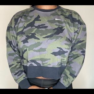 Nike sweater